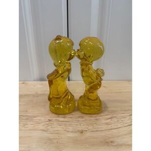 VTG Fenton Yellow Glass Kissing Boy and Girl Set
